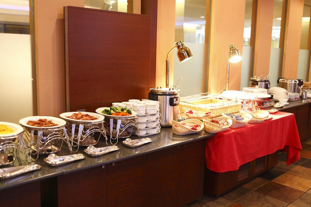 Keisei Hotel Miramare Chiba Esterno foto